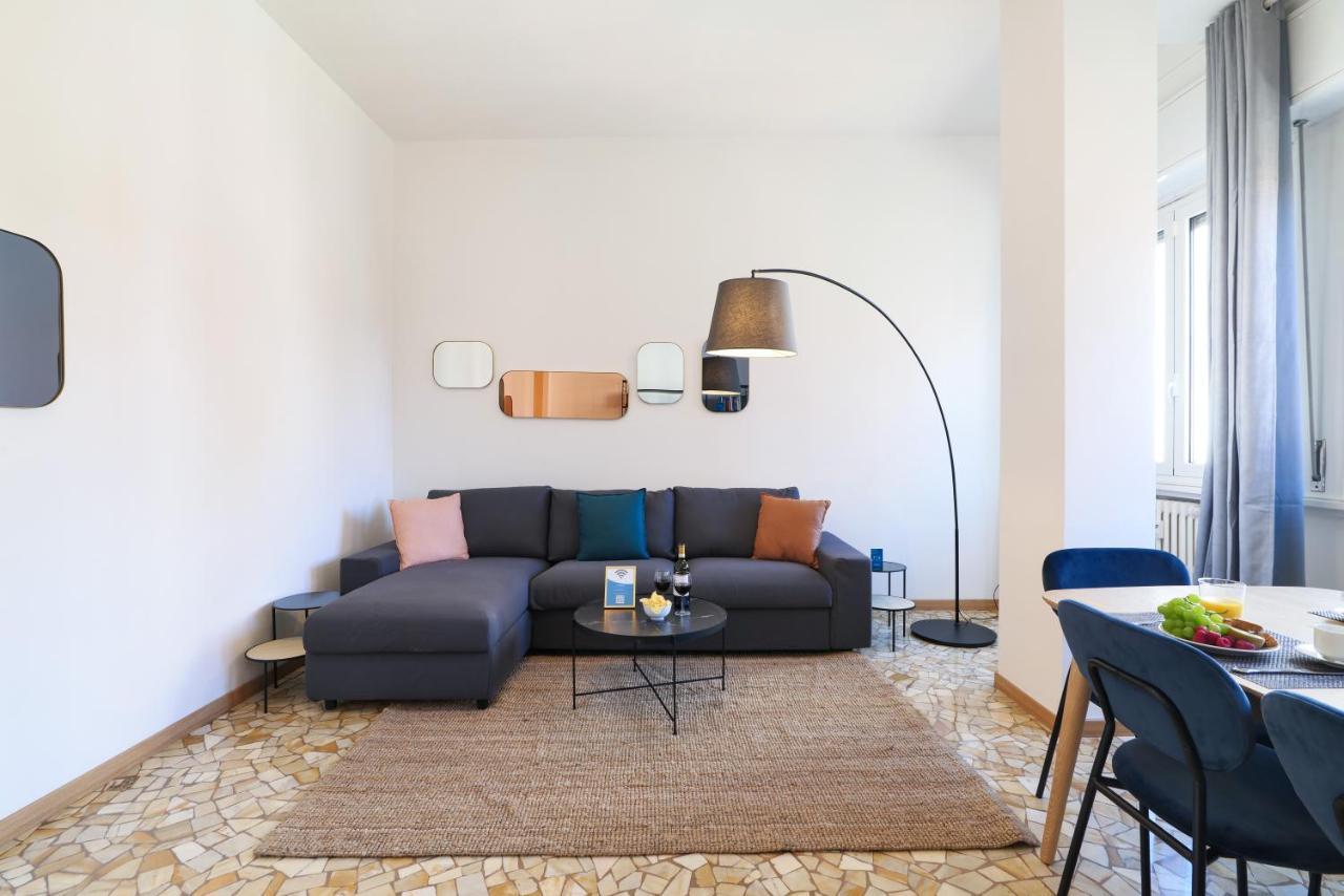 Sweett - Fontana Apartment Milan Luaran gambar