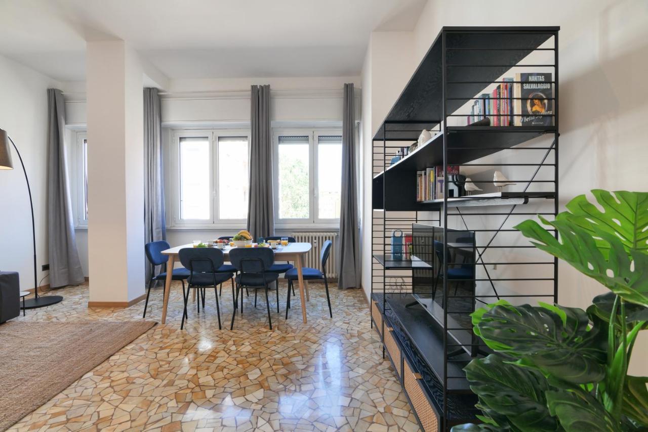 Sweett - Fontana Apartment Milan Luaran gambar