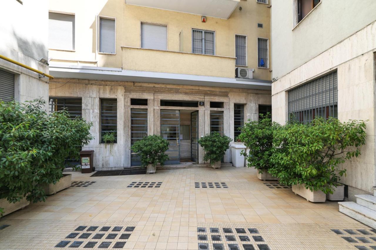 Sweett - Fontana Apartment Milan Luaran gambar
